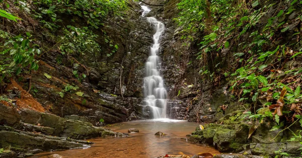10 Consejos para Viajar con Encanto y Consciencia Ambiental
